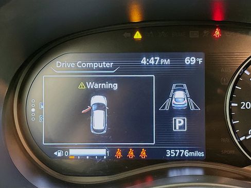 Used 2024 Nissan Kicks SV image 18