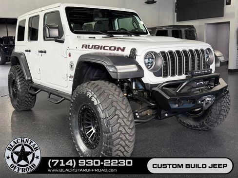 Used 2025 Jeep Wrangler Unlimited Rubicon AWD/4WD image 2