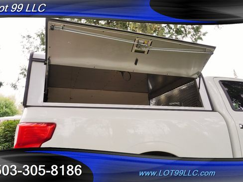 Used 2021 Nissan Titan SV w/ SV Convenience Package image 39