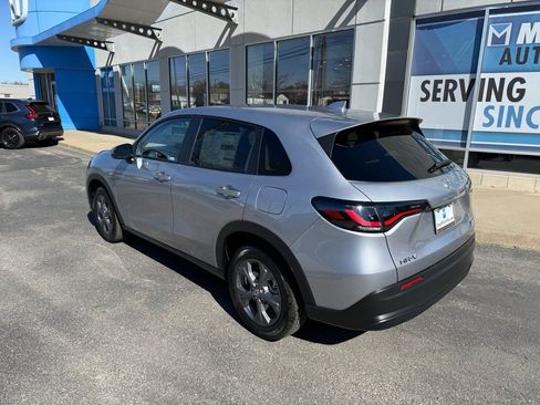 New 2026 Honda HR-V LX image 9