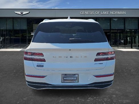 Used 2025 Genesis GV80 3.5T Prestige AWD/4WD image 8