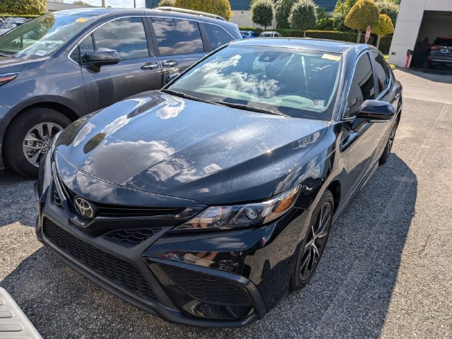 Certified 2024 Toyota Camry SE w/ Convenience Package FWD image 2