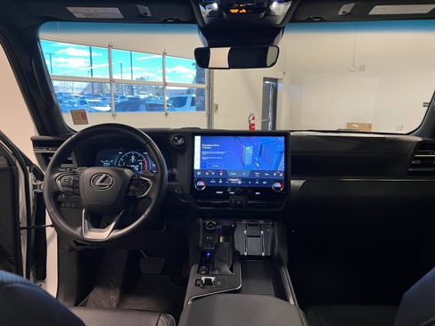 Used 2024 Lexus GX 550 GX 550 Premium+ image 31