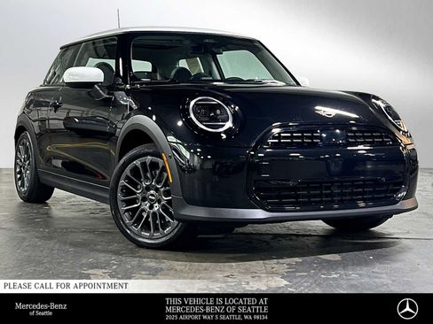 Used 2026 MINI Cooper 2-Door Hardtop FWD image 1