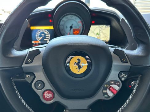 Used 2012 Ferrari 458 Italia Coupe RWD image 28