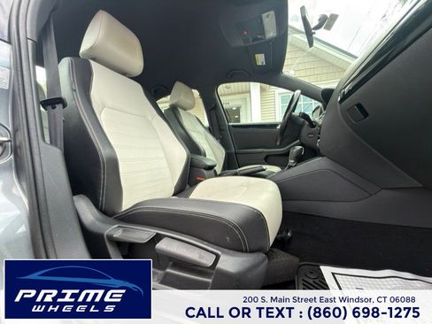 Used 2015 Volkswagen Jetta Sport FWD image 17