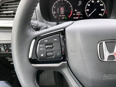 Used 2026 Honda Odyssey EX-L image 22