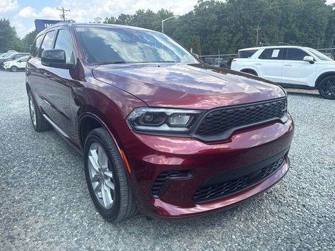 Used 2025 Dodge Durango GT AWD/4WD image 2
