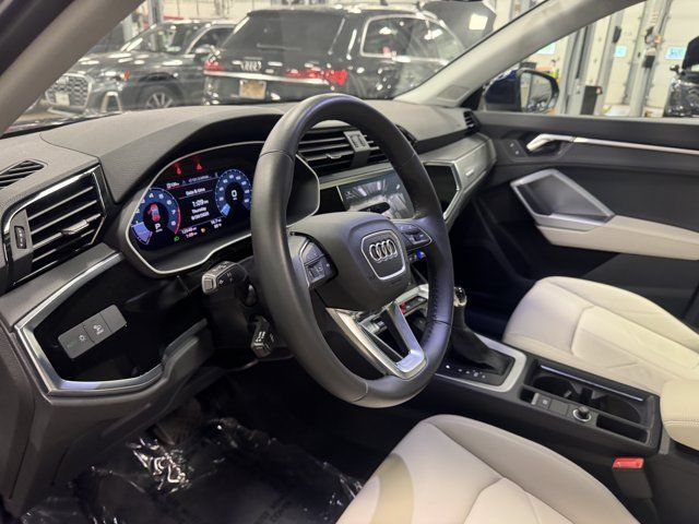 Certified 2023 Audi Q3 2.0T Premium w/ Convenience Package AWD/4WD image 25