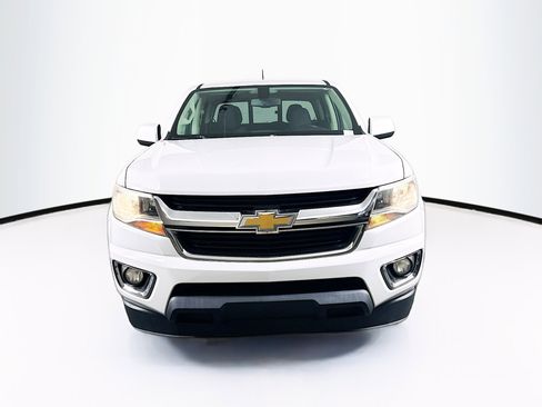 Used 2018 Chevrolet Colorado LT w/ LT Convenience Package RWD image 2