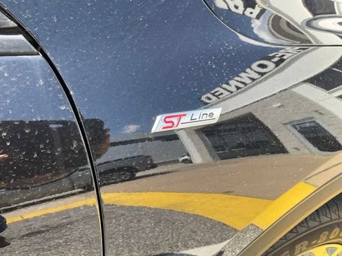 Used 2025 Ford Escape ST-Line FWD image 8
