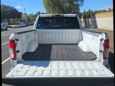 Used 2019 RAM 1500 Big Horn RWD image 16