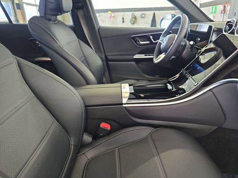 Certified 2025 Mercedes-Benz GLC 300 GLC 300 image 10