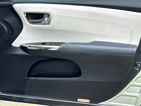 Used 2015 Toyota Avalon XLE image 8