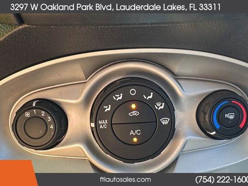 Used 2018 Ford Fiesta SE FWD image 59