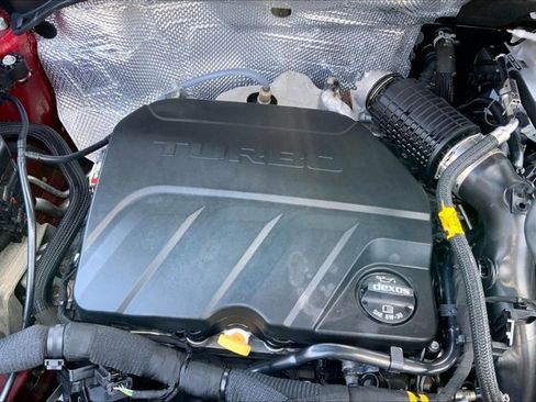 Used 2021 Buick Encore GX Preferred w/ Cold Weather Comfort Package FWD image 31