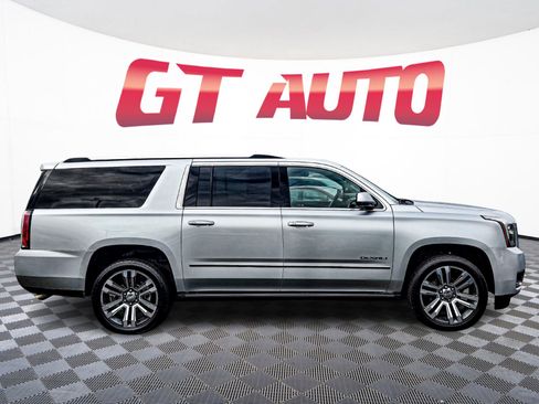 Used 2019 GMC Yukon XL Denali w/ Denali Ultimate Package image 8