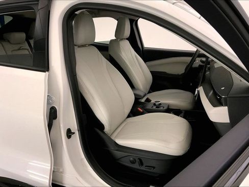 Used 2023 Ford Mustang Mach-E Premium image 6