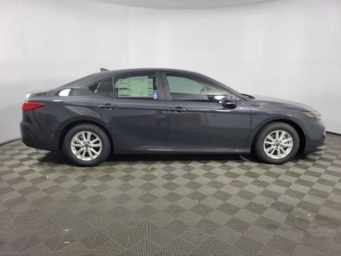 New 2026 Toyota Camry LE image 8