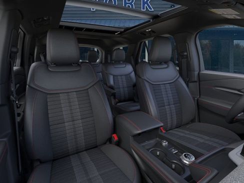 New 2026 Ford Explorer ST-Line w/ ST-Line Street Pack image 10