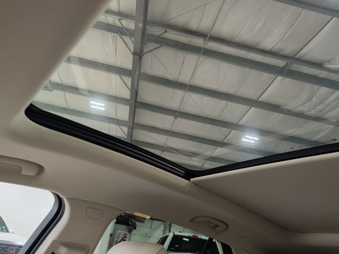 Used 2023 Buick Envision Avenir AWD/4WD image 13