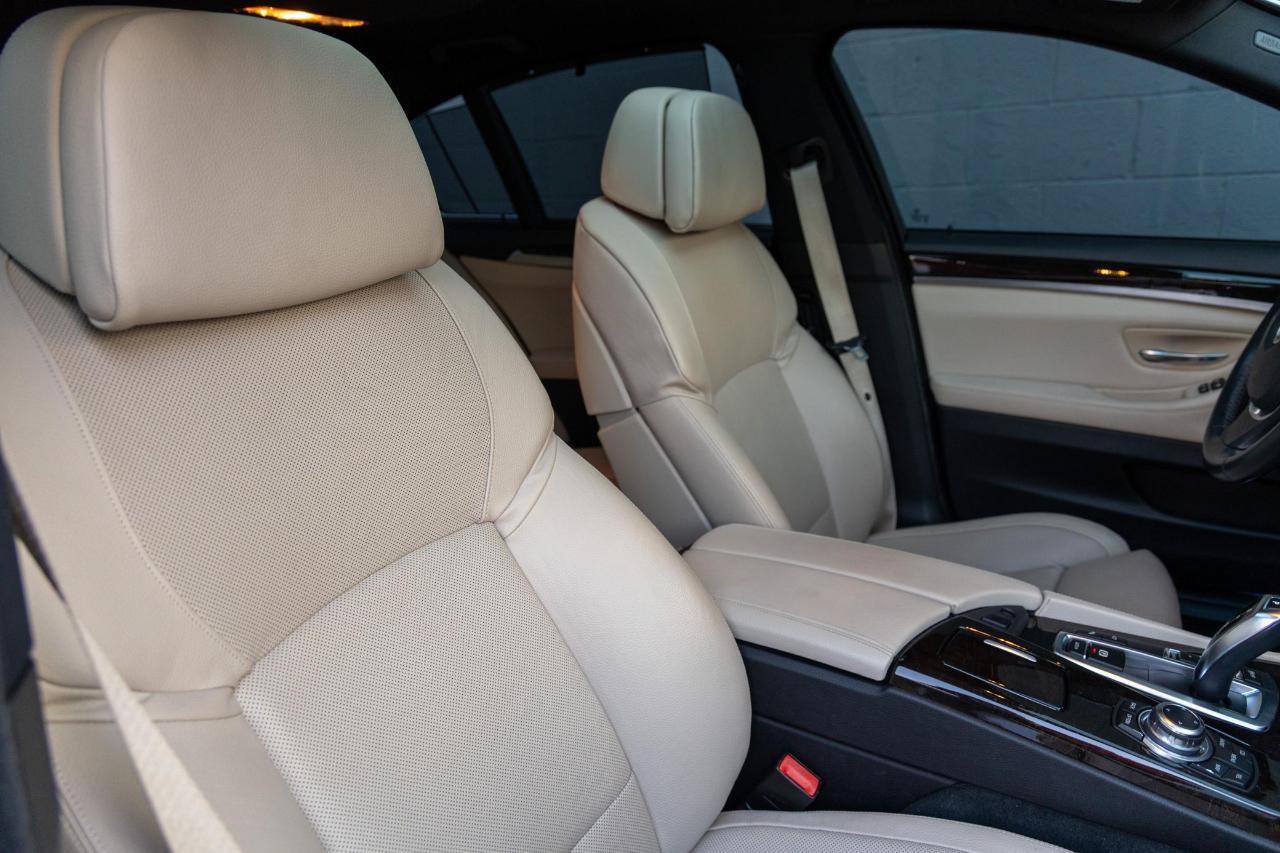 Used 2012 BMW 550i Sedan RWD image 7