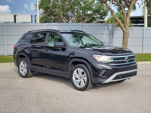 Certified 2023 Volkswagen Atlas SE FWD image 2