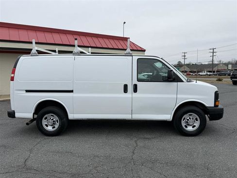 Used 2013 Chevrolet Express 2500 image 4
