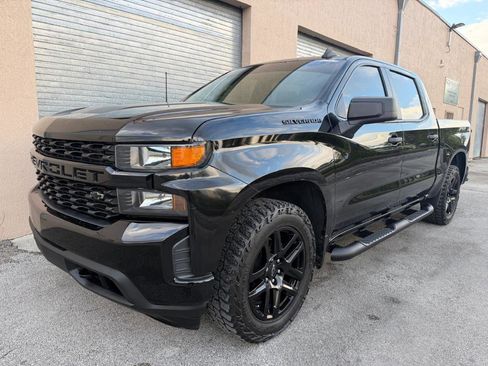 Used 2021 Chevrolet Silverado 1500 Custom w/ Rally Edition image 2