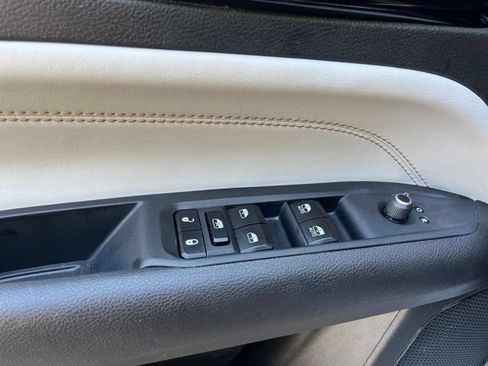 Used 2025 Jeep Compass Limited AWD/4WD image 18