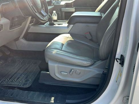 Used 2016 Ford F150 Lariat AWD/4WD image 9