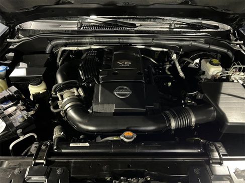 Used 2015 Nissan Frontier SV image 40