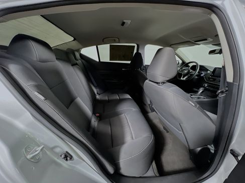 Used 2022 Nissan Altima 2.5 SV AWD/4WD image 33