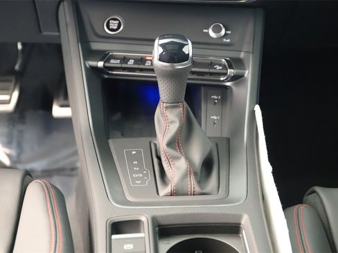 New 2025 Audi Q3 2.0T Premium Plus image 21