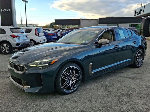 Used 2022 Kia Stinger GT1 image 3