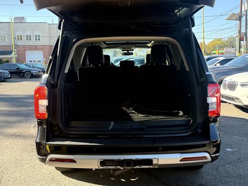 Used 2024 Ford Expedition Max XLT image 31