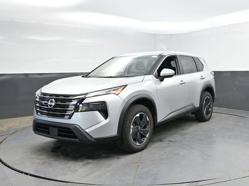 Used 2025 Nissan Rogue SV AWD/4WD image 6