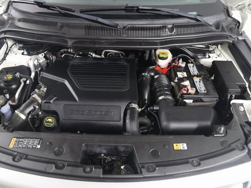 Used 2016 Ford Explorer Platinum image 51