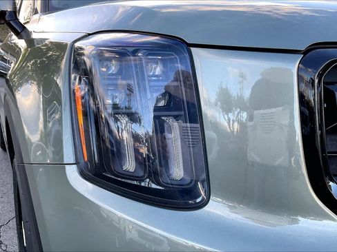 Used 2024 Kia Telluride SX Prestige X-Pro AWD/4WD image 31