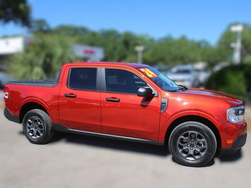 Used 2024 Ford Maverick XLT FWD image 4