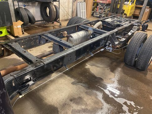 Used 2019 Ford F550 2WD Regular Cab Super Duty image 20