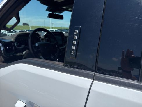 Used 2022 Ford F150 King Ranch w/ FX4 Off-Road Package AWD/4WD image 10