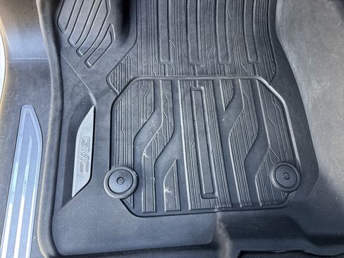 Used 2021 GMC Sierra 1500 SLE image 16