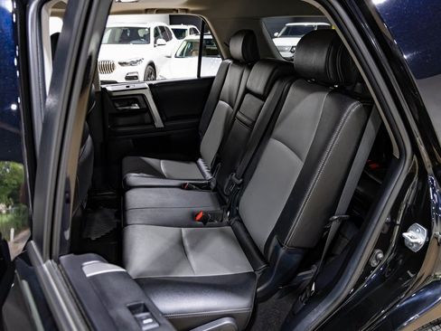 Used 2021 Toyota 4Runner SR5 Premium image 34