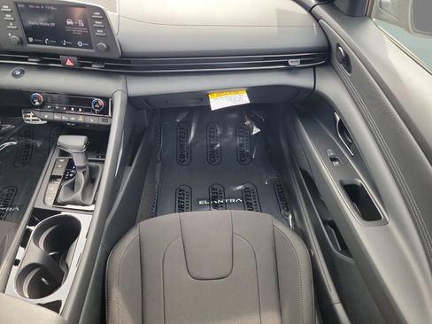 New 2026 Hyundai Elantra SEL Sport image 14