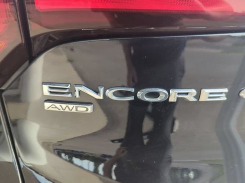Used 2023 Buick Encore GX Preferred w/ Cold Weather Comfort Package AWD/4WD image 11