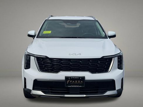 Used 2024 Kia Sorento S image 9