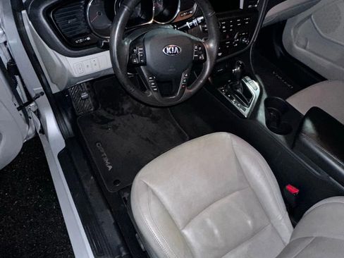 Used 2013 Kia Optima EX w/ Premium Pkg image 13