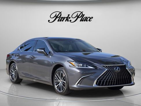 Used 2024 Lexus ES 350 w/ Premium Package FWD image 7