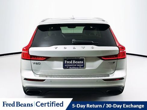 Used 2022 Volvo V60 T5 Cross Country w/ Advanced Package image 7